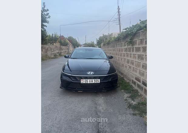Hyundai Elantra 2024 — photo 2