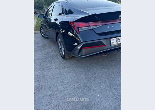 Hyundai Elantra 2024 — photo 10