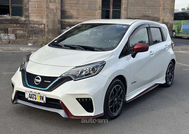 Nissan Note 2017 — լուսանկար 1