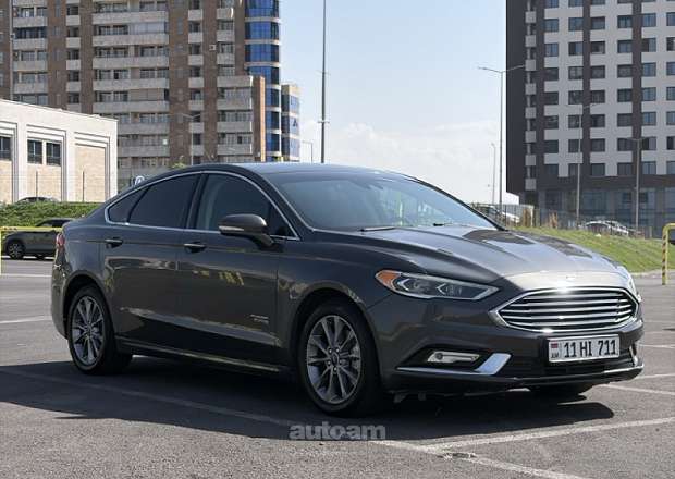Ford Fusion 2017 — լուսանկար 1
