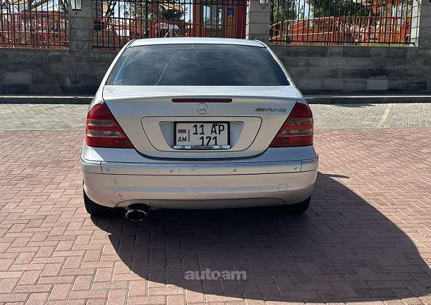 Mercedes-Benz C 240 2003 — լուսանկար 3