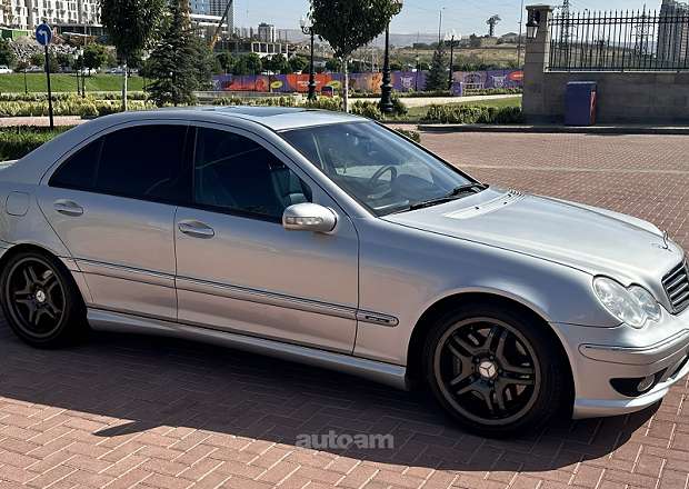 Mercedes-Benz C 240 2003 — լուսանկար 5