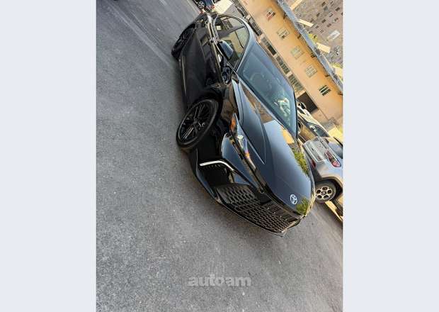 Toyota Camry 2025 — լուսանկար 2