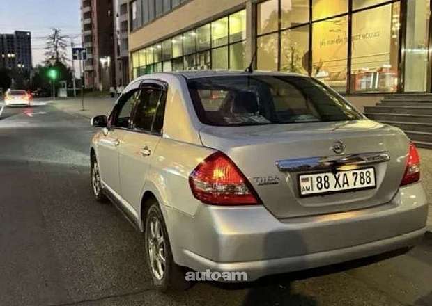 Nissan Tiida 2007 — լուսանկար 4