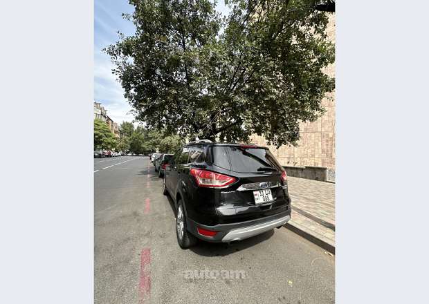 Ford Escape 2013 — լուսանկար 4