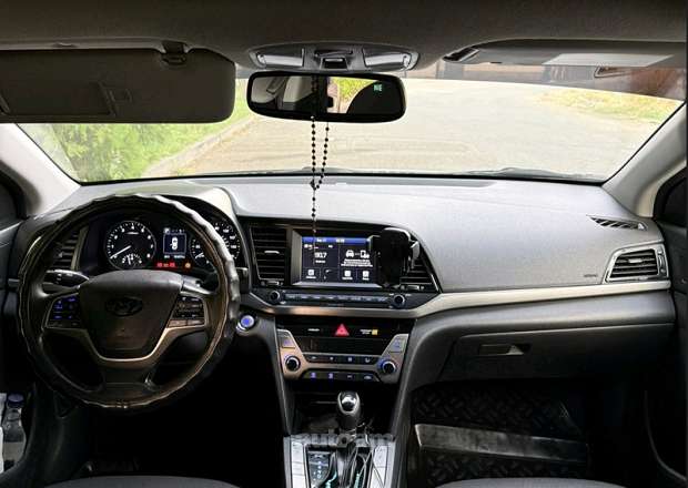 Hyundai Elantra 2017 — լուսանկար 5