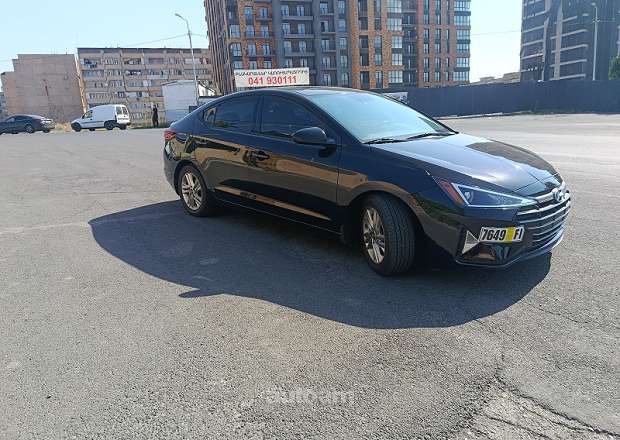 Hyundai Elantra