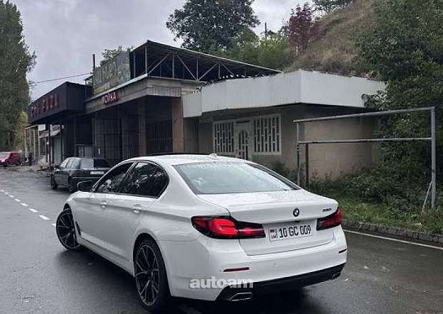 BMW 530 2021 — լուսանկար 3