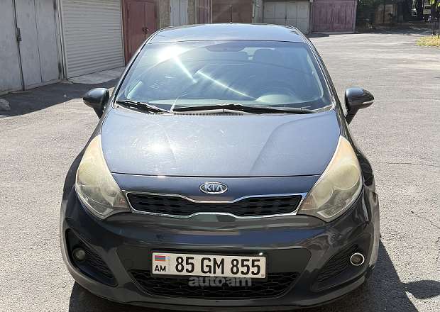 Kia Rio 2013 — լուսանկար 1