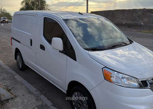 Nissan NV200 2019 — լուսանկար 4