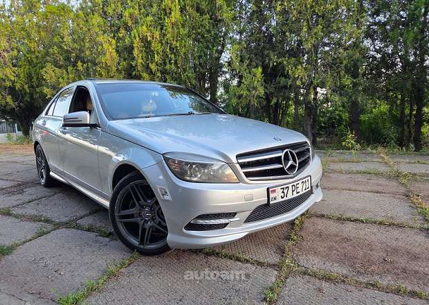 Mercedes-Benz C 300 2010 — լուսանկար 2
