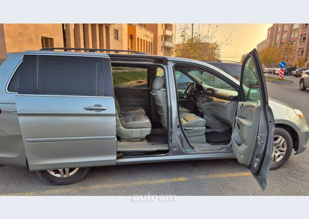 Honda Odyssey 2006 — լուսանկար 6
