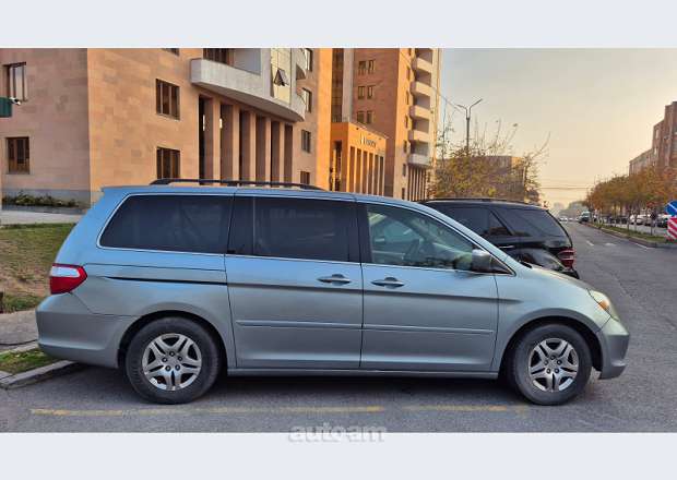 Honda Odyssey 2006 — լուսանկար 2