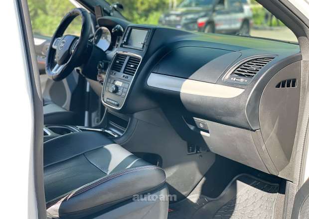 Dodge Grand Caravan 2018 — լուսանկար 8