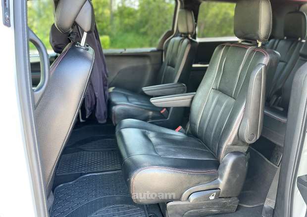 Dodge Grand Caravan 2018 — լուսանկար 14