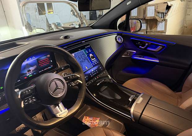 Mercedes-Benz EQE SUV