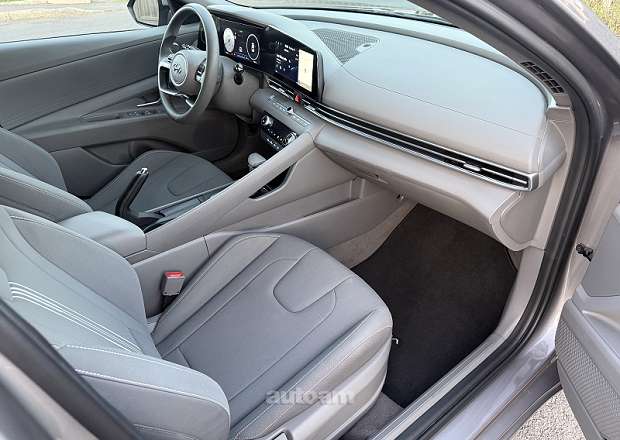 Hyundai Elantra 2024 — լուսանկար 11