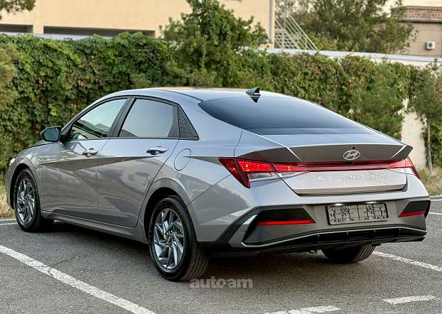 Hyundai Elantra 2024 — լուսանկար 6