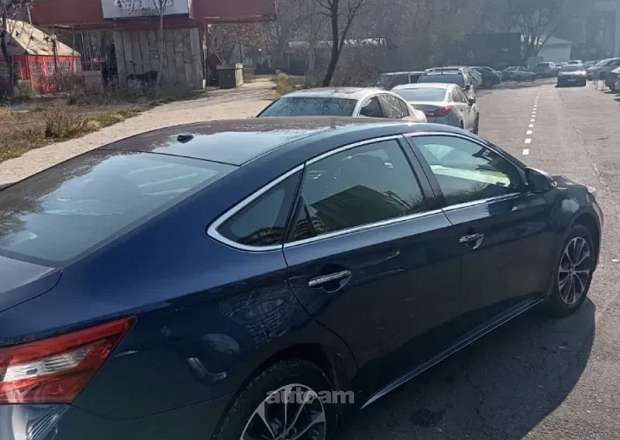 Toyota Avalon 2017 — լուսանկար 4