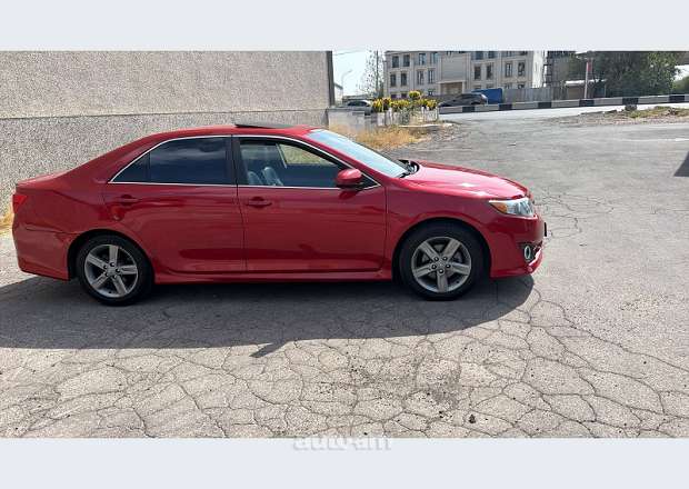 Toyota Camry 2014 — լուսանկար 4