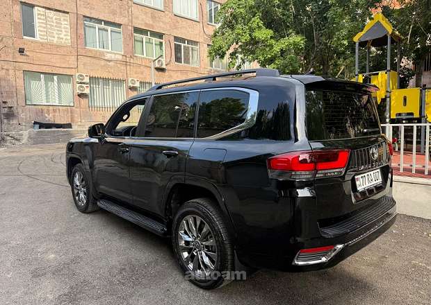 Toyota Land Cruiser 300 2024 — լուսանկար 5