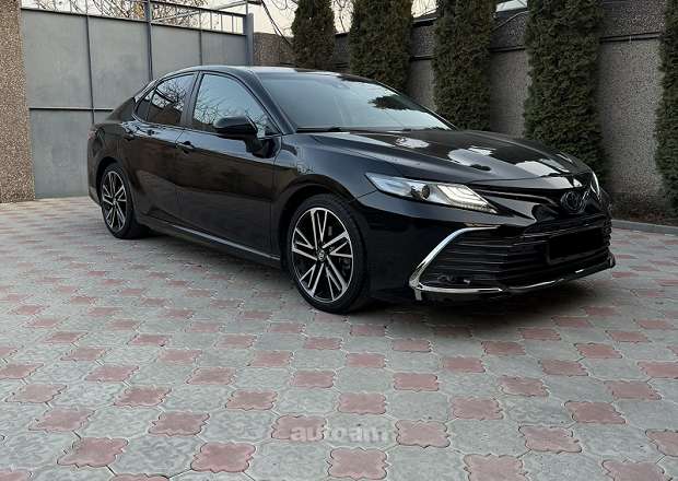 Toyota Camry 2019 — լուսանկար 5