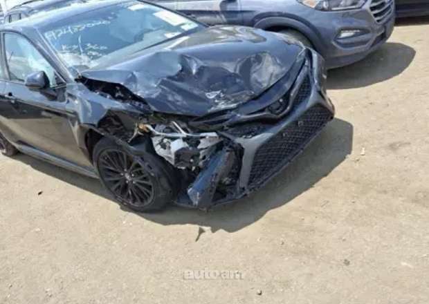 Toyota Camry 2019 — լուսանկար 6