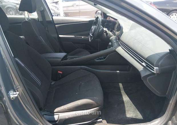 Hyundai Elantra 2024 — լուսանկար 10