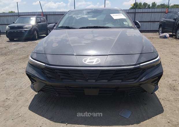 Hyundai Elantra 2024 — լուսանկար 3