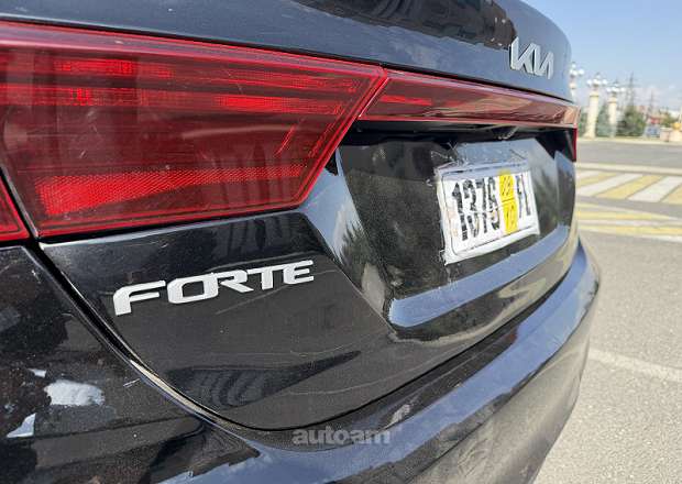 Kia Forte 2022 — фото 13
