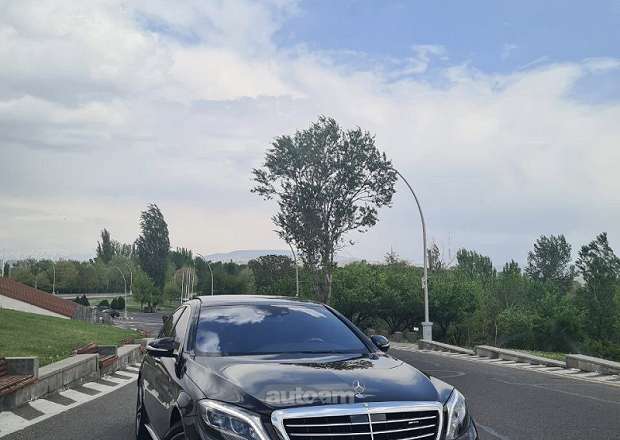 Mercedes-Benz S 63 AMG