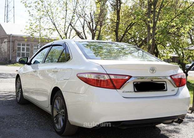 Toyota Camry 2017 — լուսանկար 4