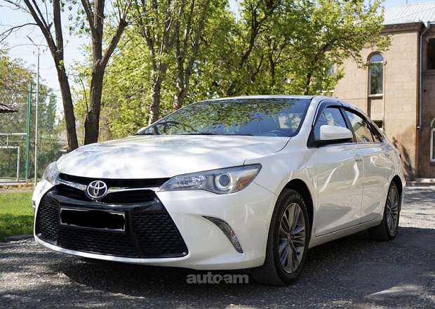 Toyota Camry 2017 — լուսանկար 2