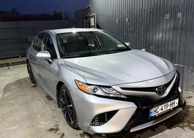 Toyota Camry 2020 — լուսանկար 3