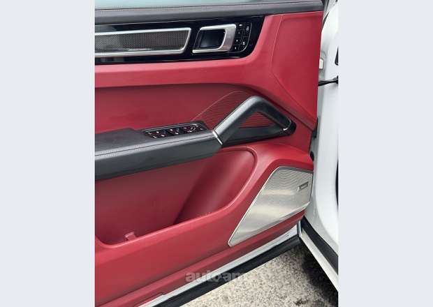 Porsche Cayenne 2020 — photo 9