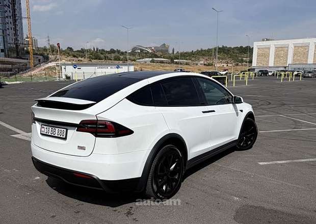 Tesla Model X 2022 — լուսանկար 4