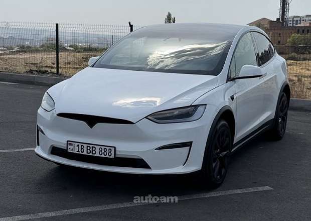 Tesla Model X 2022 — լուսանկար 2