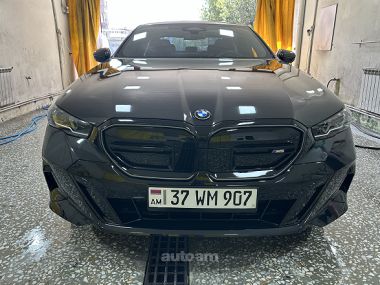 BMW i5  2024 