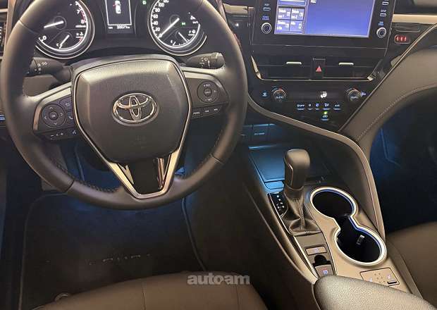 Toyota Camry 2023 — լուսանկար 8