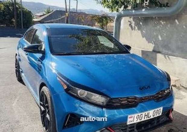 Kia Forte 2022 — լուսանկար 10