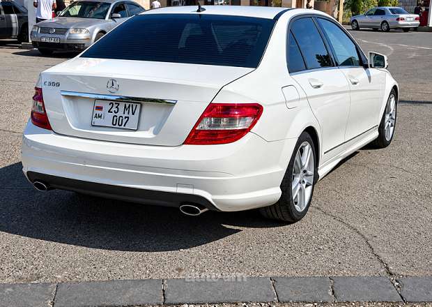 Mercedes-Benz 240