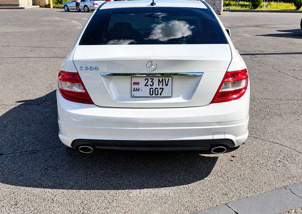 Mercedes-Benz 240