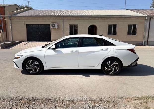 Hyundai Elantra 2025 — լուսանկար 2