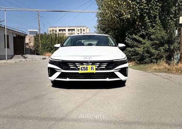 Hyundai Elantra 2025 — լուսանկար 1