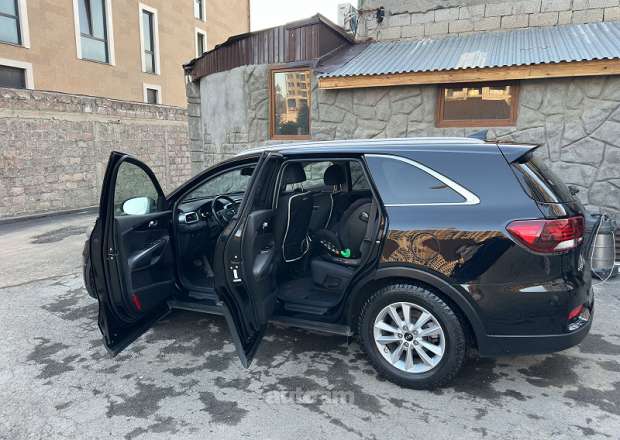 Kia Sorento 2019 — լուսանկար 2