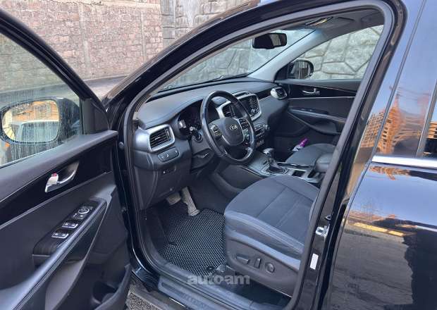 Kia Sorento 2019 — լուսանկար 8