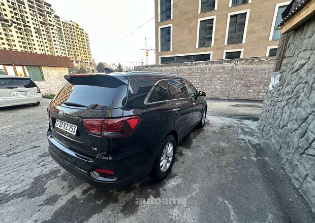 Kia Sorento 2019 — լուսանկար 4