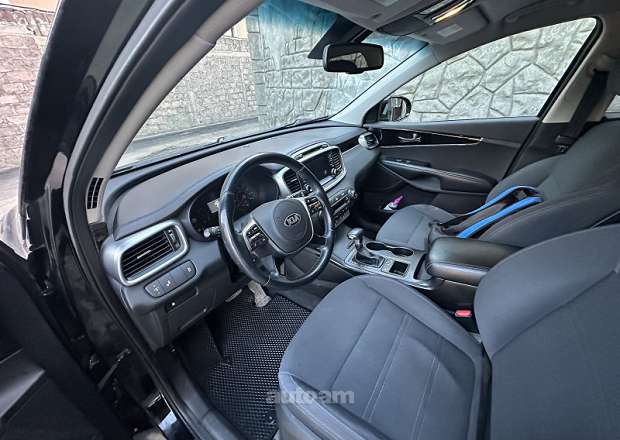 Kia Sorento 2019 — լուսանկար 9
