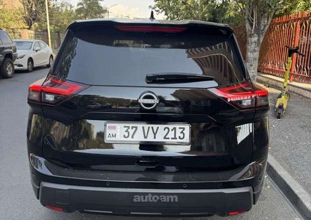 Nissan Rogue 2023 — լուսանկար 5
