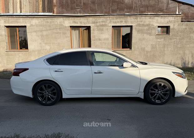 Nissan Altima 2018 — լուսանկար 5